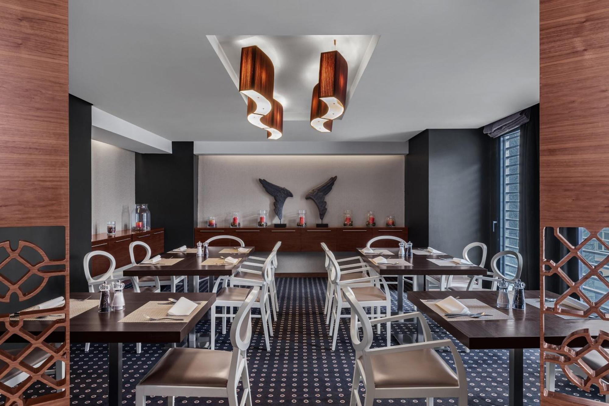 Готель Four Points By Sheraton